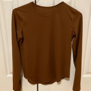 Lululemon high neck running long sleeve, size 4